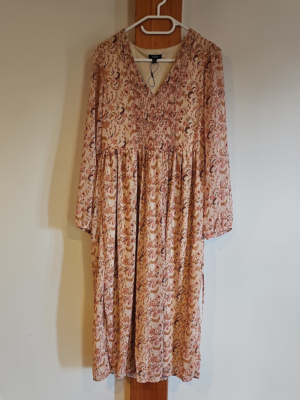 Mexx Beige and Pink Paisley Smocked Midi Dress